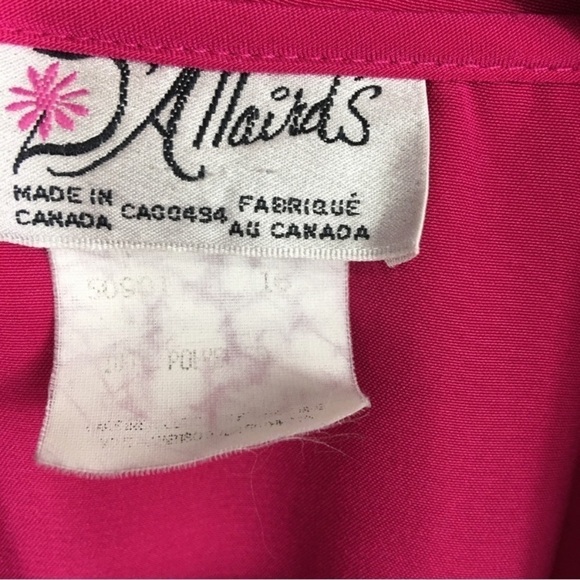 D’allairds Vintage Pink Long Sleeve Collared Top w/ Gold Hardware size 1X - Picture 7 of 7